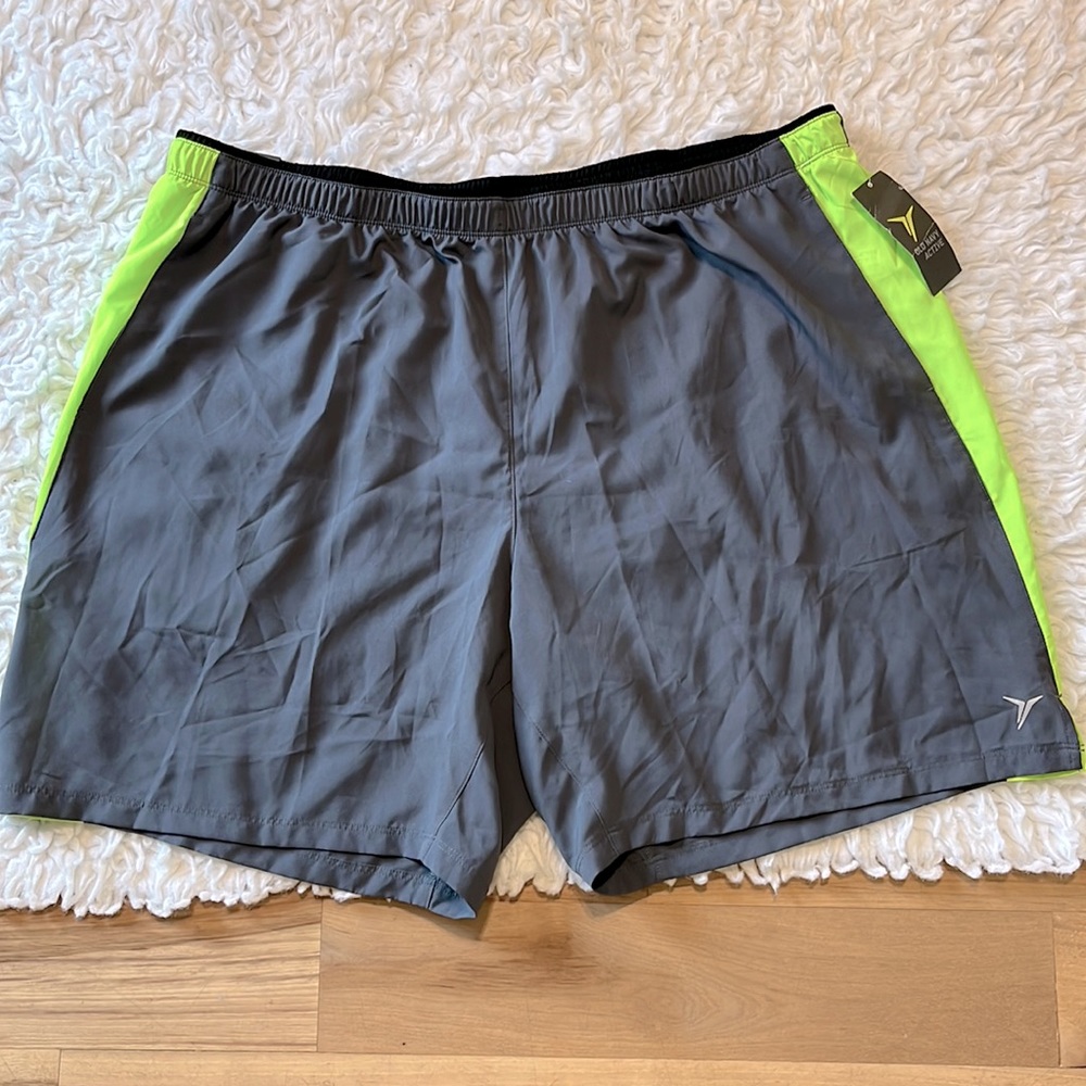 Old Navy Active Short Gray Yellow Reflective Lightweight Men XXL Performance New